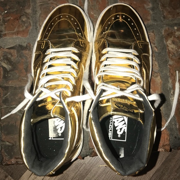 Limited Edition “Olympic Gold” Sk8-Hi Vans - Picture 3 of 6